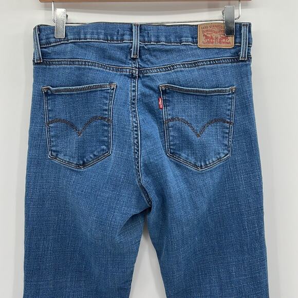 Levi's Slimming Boot Jeans Medium Wash - 30 - Picture 9 of 10